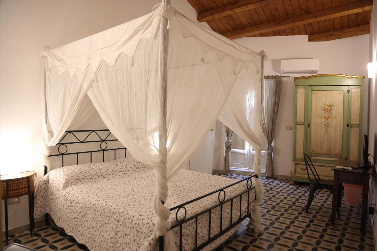 Charme In Centro - Tourist Rental Агридженто Экстерьер фото
